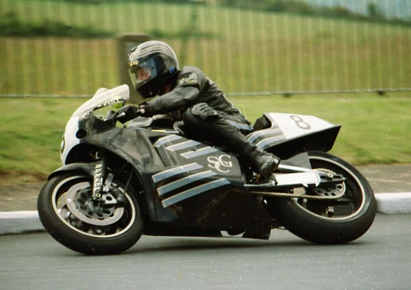 Steve Cull (Norton) 1989 Formula One TT