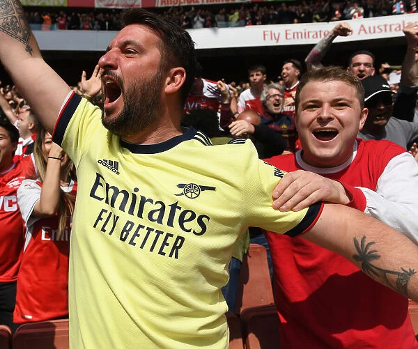 Arsenal's Triumphant Third Goal: Victory Celebration vs Manchester United (2021-22)