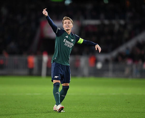 Martin Odegaard Faces PSV Eindhoven with Arsenal in Champions League Group B (2023-24)