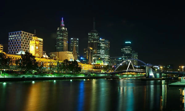 Yarra River, Melbourne at night