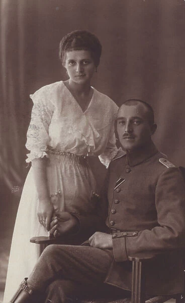 Portrait of a soldier and his wife (b  /  w photo)