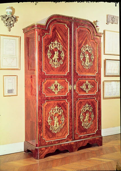 Regency style wardrobe, 1725-30 (wood)