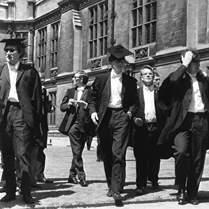 Oxford Uni Graduates