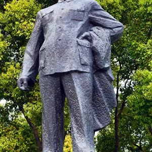 Statue of Chairman Mao on the Bund, Shanghai, China