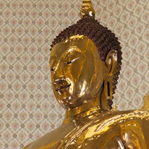 Thailand, Bangkok, Golden Buddha Statue in Wat Traimit