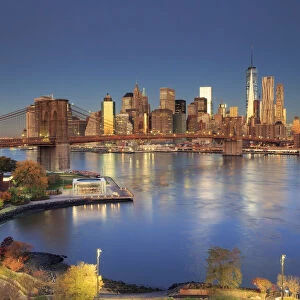 USA, New York City, Brooklyn Bridge and Lower Manhattan Skyline