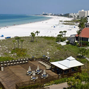 North America, USA, Florida, Sarasota, Crescent Beach, Siesta Key, People condo deck