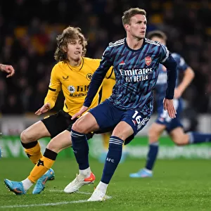 Rob Holding's Unwavering Concentration: Arsenal's Fight at Molineux, Wolverhampton Wanderers vs Arsenal, Premier League 2021-22