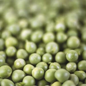Raw green peas, close up