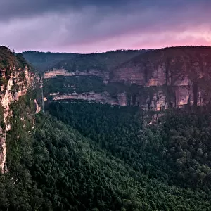 Sunrise at Grose Valley in Blue Mountains, New South Wales