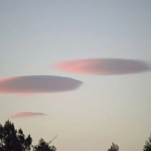 lenticular cloud