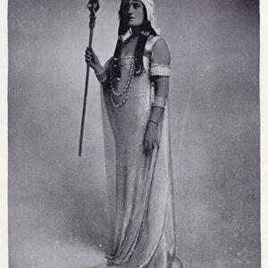 Cleopatra, Miss Constance Collier (b / w photo)