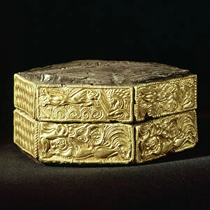 Hexagonal pyxis decorated with animals, from Grave V, Grave Circle A