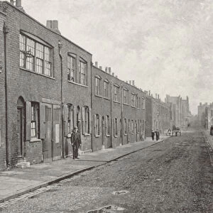 Old Weavers Houses at Bethnal Green (b / w photo)