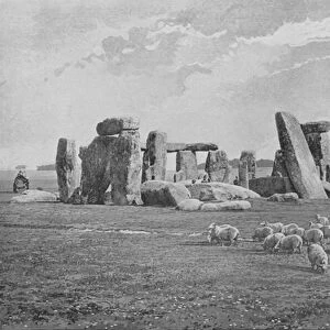 Stonehenge (b / w photo)