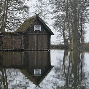 Boathouse on the Lake, Schweriner Aussensee, Schwerin, Western Pomerania, Mecklenburg-Vorpommern, Germany