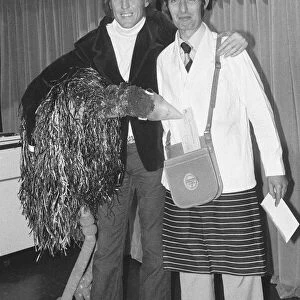 Rod Hull and Emu seen here presenting Roy Crane, a Unigate milkman from Southed on Sea