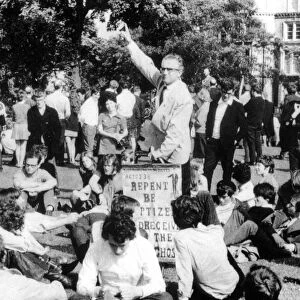 "Speakers Corner"that used to exist on the Downs on Sundays