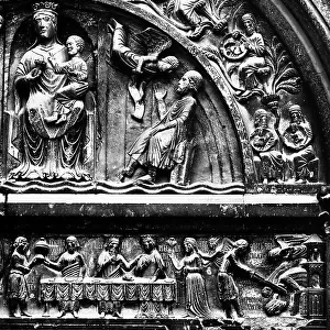 The Portal of the Virgin, right detail of the lunette, by Benedetto Antelami, at the Baptistry of Parma