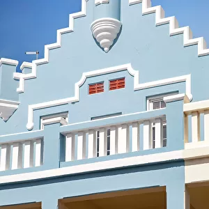 Bermuda, Hamilton, Front street, colonial buildings, street scene